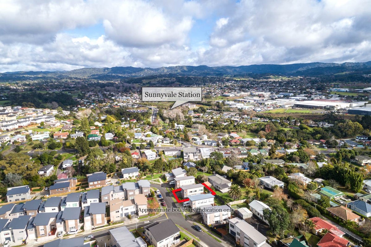 39 Sunshine Boulevard, Sunnyvale, Auckland - Carousel 1