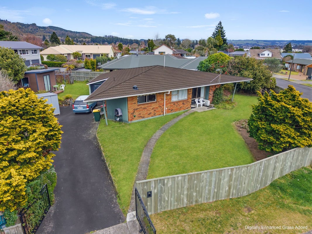 17 Burton Place, Owhata, Rotorua - Carousel 1