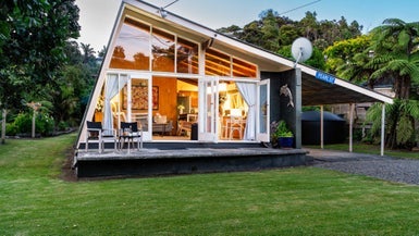 1 Pearl Street, Mangawhai Heads, Mangawhai - Carousel 1