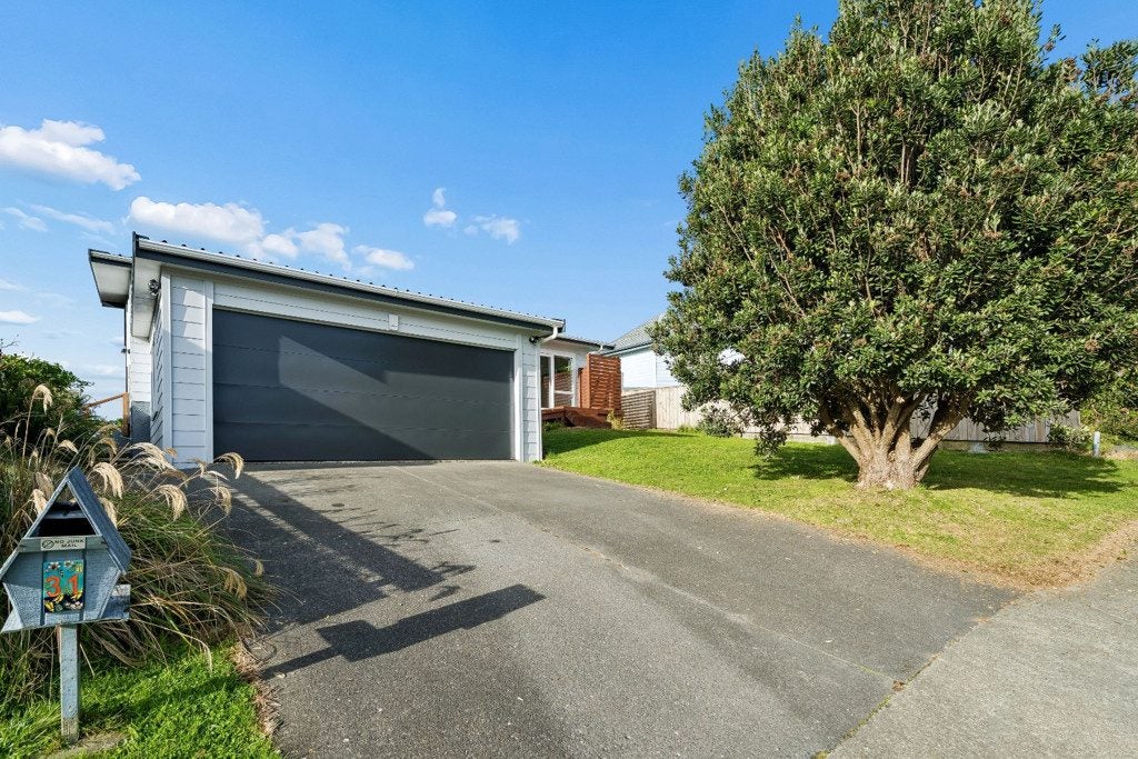 31 Pope Street, Camborne, Porirua - Carousel 2