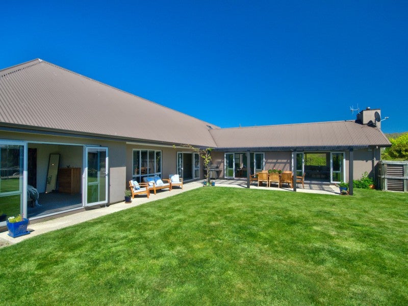 11 Poolburn Court, Lake Hayes, Queenstown - Carousel 1