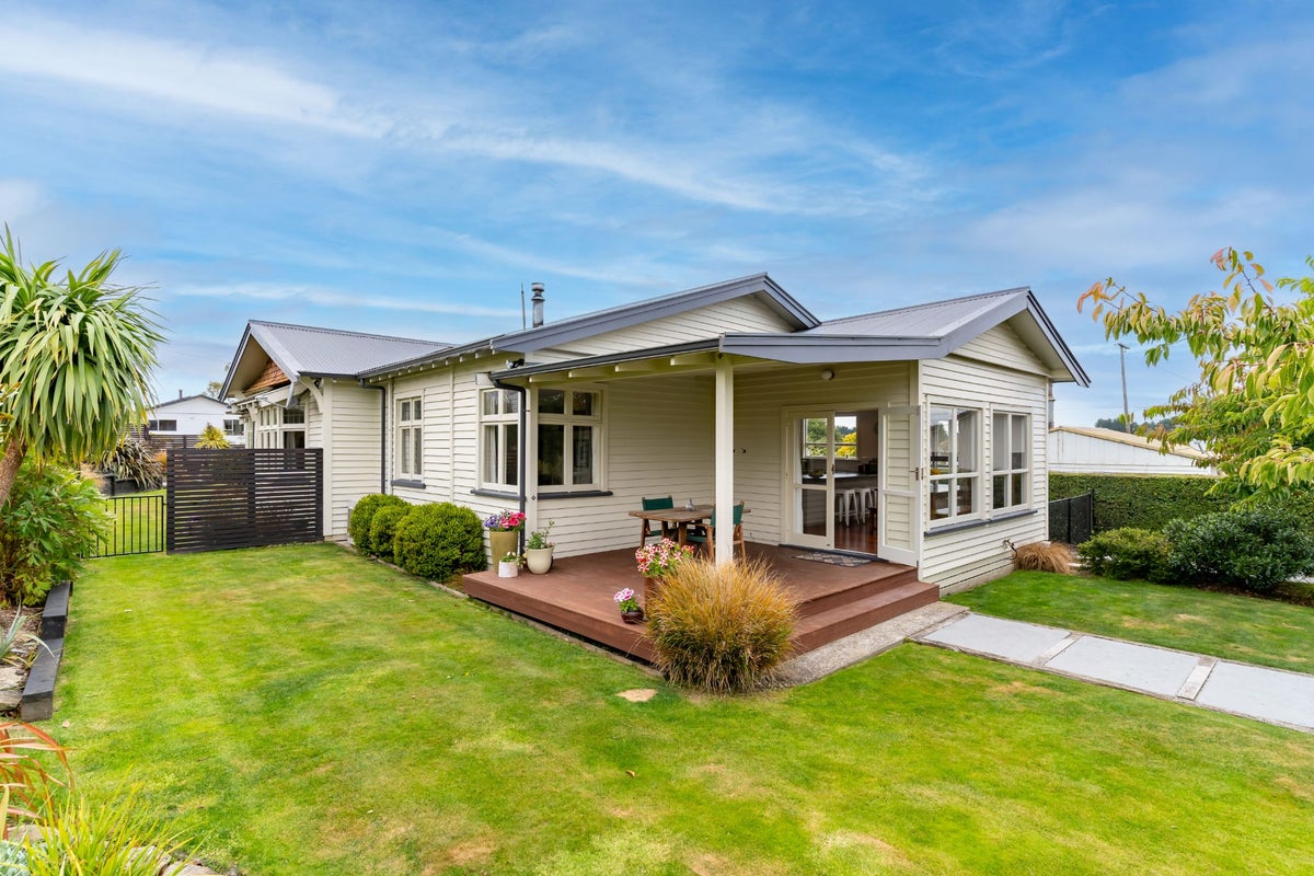 69 Geelong Street, Waikouaiti, Waikouaiti - Carousel 2