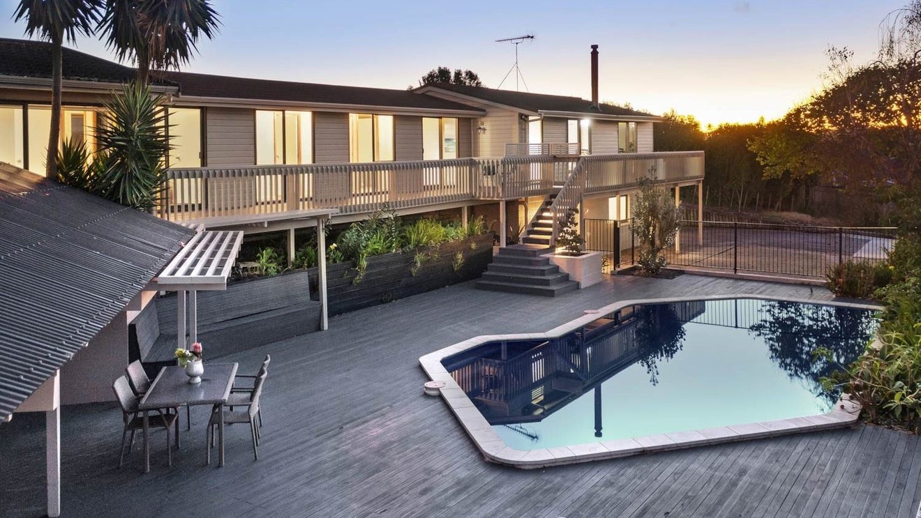 38 Wicklam Lane, Greenhithe, Auckland - Carousel 1