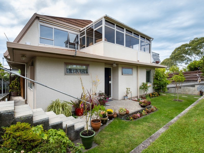 1/9 Colenso Avenue, HOSPITAL HILL, NAPIER - Carousel 17