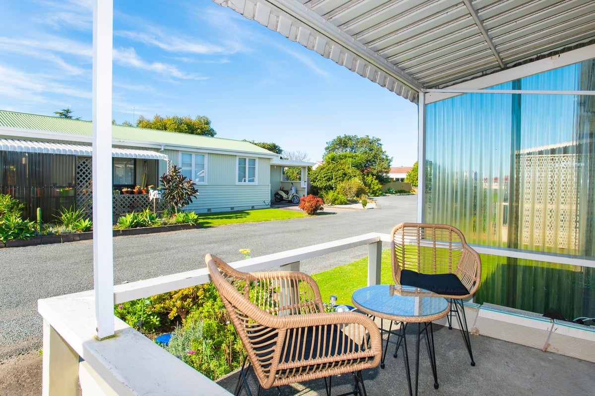 16/549 Childers Road, Te Hapara, Gisborne - Carousel 14