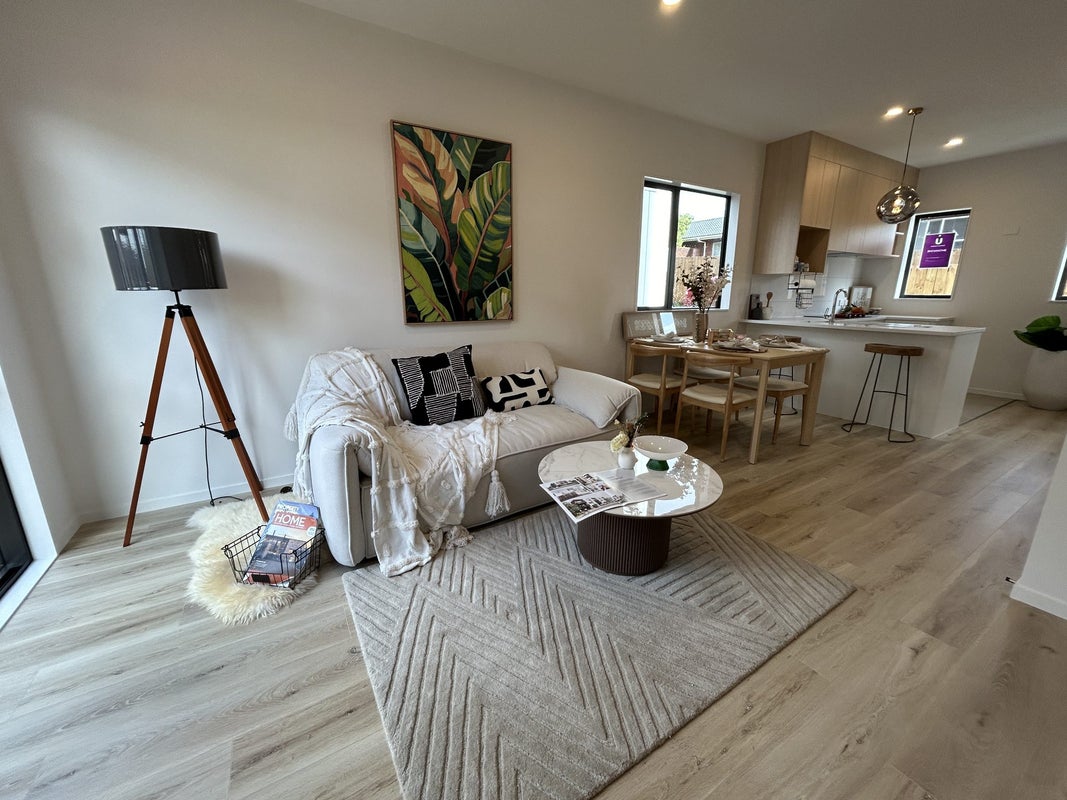 9 Paetai Lane, Te Atatu Peninsula, Auckland - Carousel 1