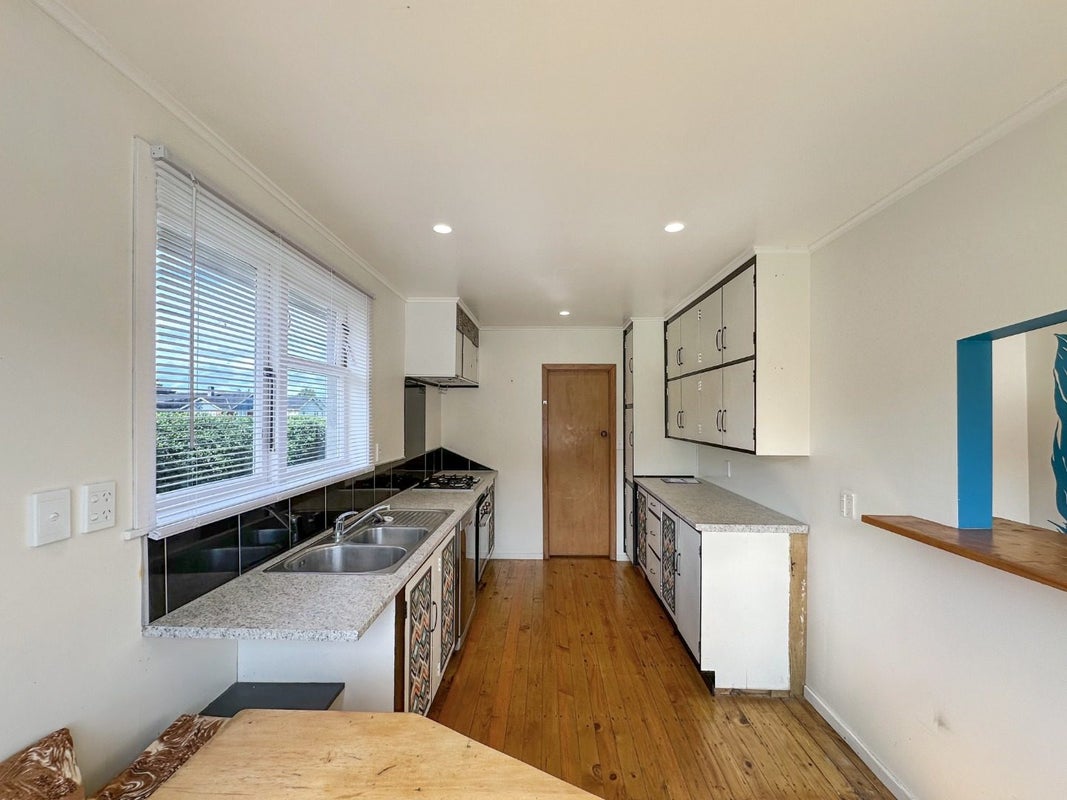 166 Paterson Street, Aramoho, Whanganui - Carousel 2