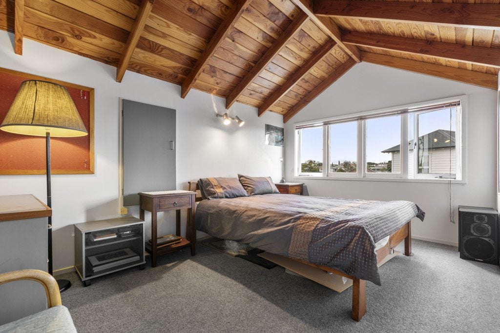 62 Vauxhall Road, Devonport, Auckland - Carousel 23