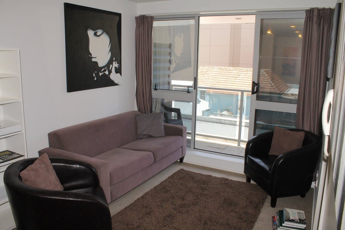 4P/147 Hobson Street, Auckland Central, Auckland - Carousel 1