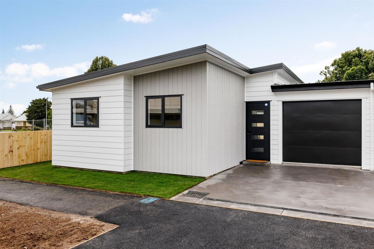 1 Williams Place, Fairfield, Hamilton - Carousel 2