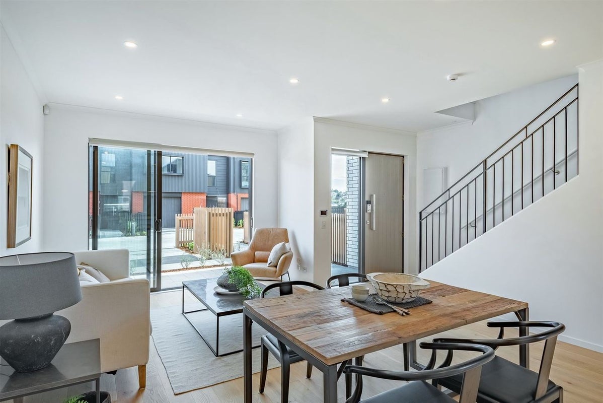 5 Te One place, Belmont, Auckland - Carousel 2