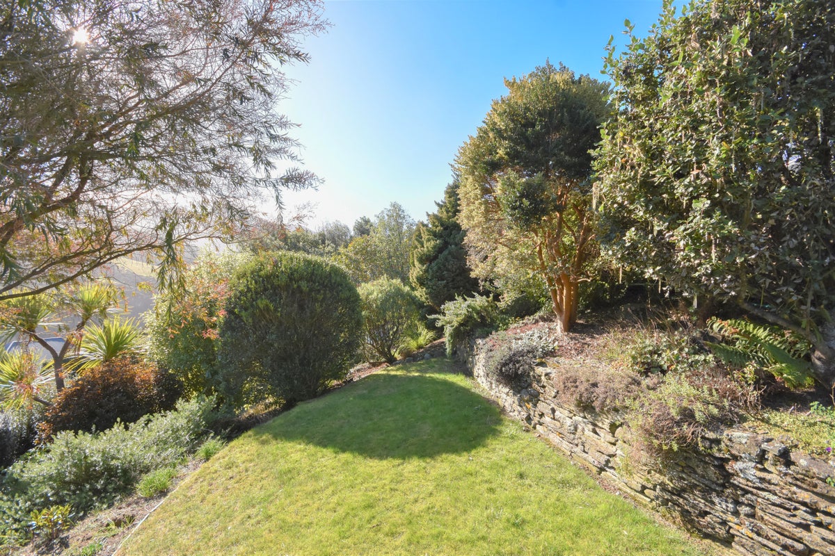 17 Ribbonwood Close, Normanby, Dunedin - Carousel 24
