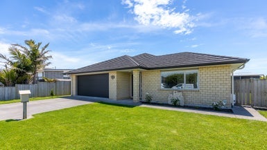11 Rawiri Drive, Bell Block, New Plymouth - Carousel 1