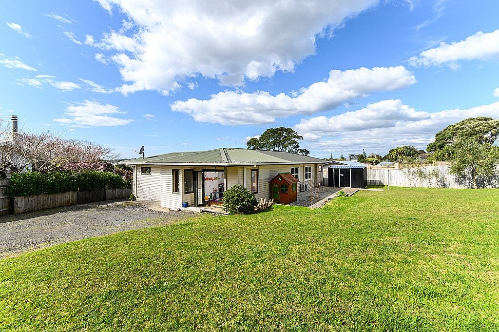 30 Mason Street, New Lynn, Auckland - Carousel 2