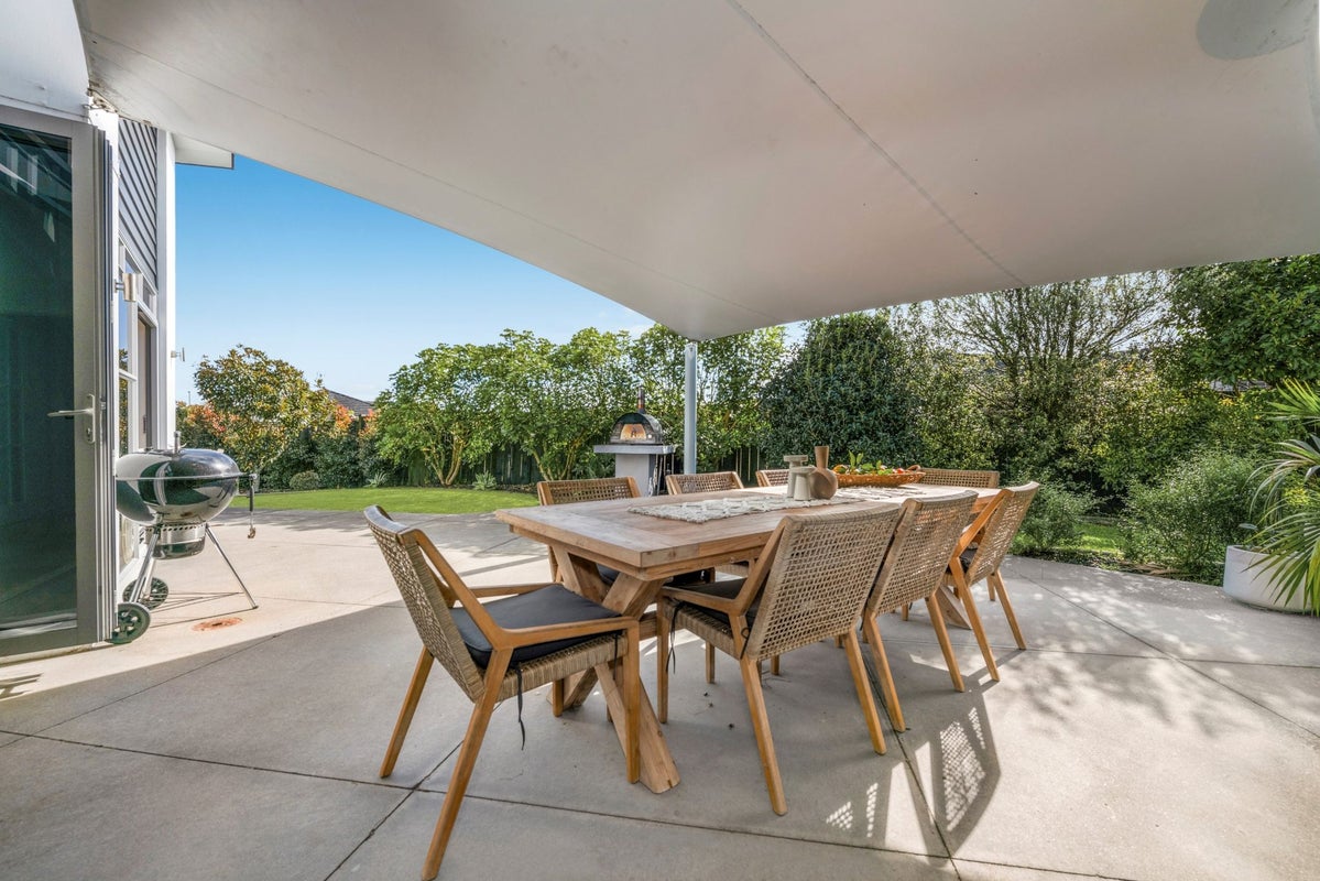 56 Columbia Crescent, Beachlands, Auckland - Carousel 38
