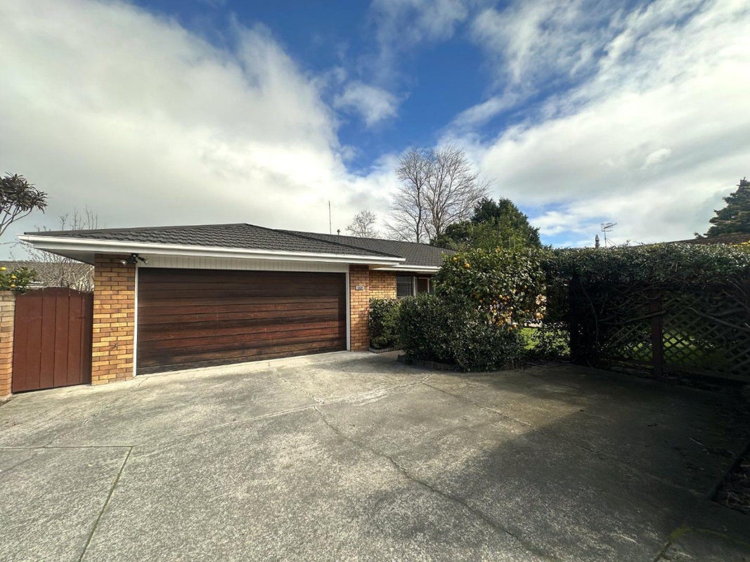 209A College Street, West End, Palmerston North - Carousel 1