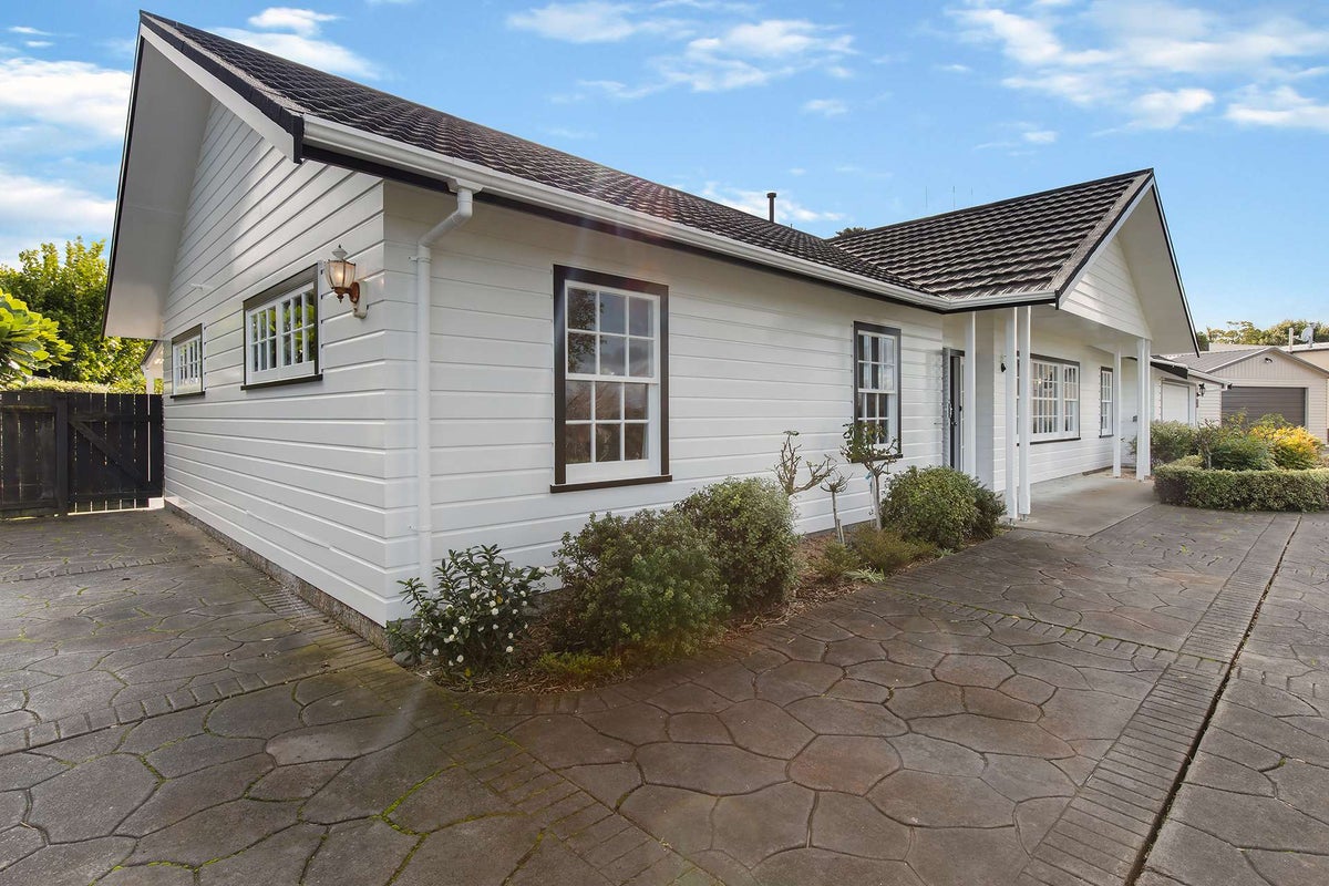31 Great North Road, Saint Johns Hill, Whanganui - Carousel 2