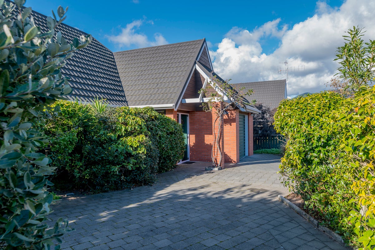 121 Hillcrest Road, Raumati Beach, Paraparaumu - Carousel 2