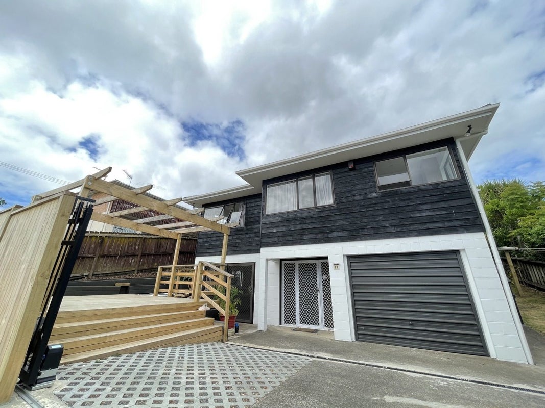 4A Kingsway Avenue, Sandringham, Auckland - Carousel 1