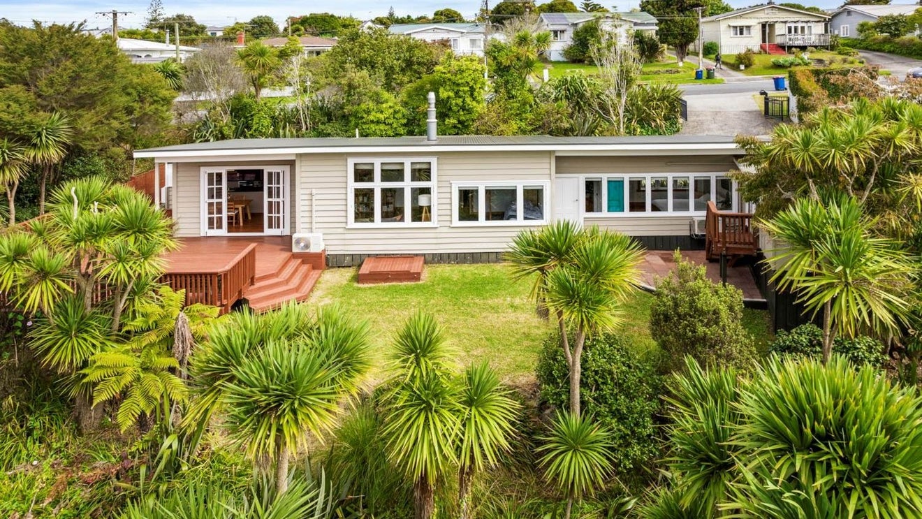 108 Glendale Road, Glen Eden, Auckland - Carousel 1