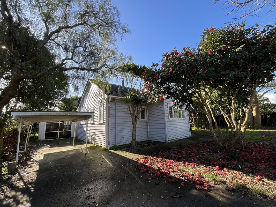 5 Canal Road, Avondale, Auckland - Carousel 1