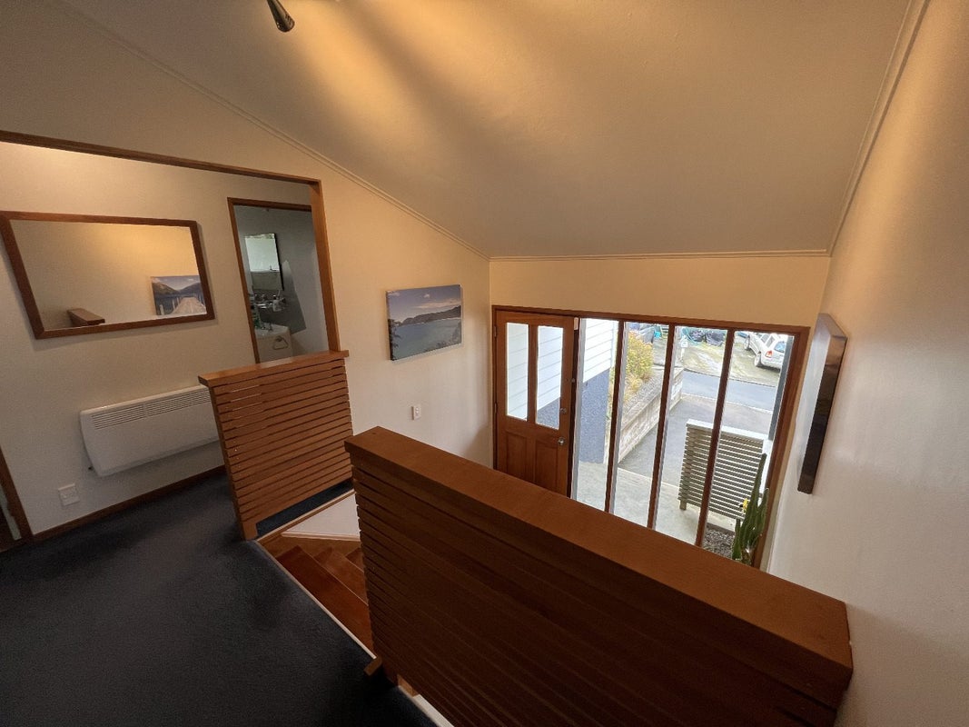 12 Buxton Avenue, Karori, Wellington - Carousel 2