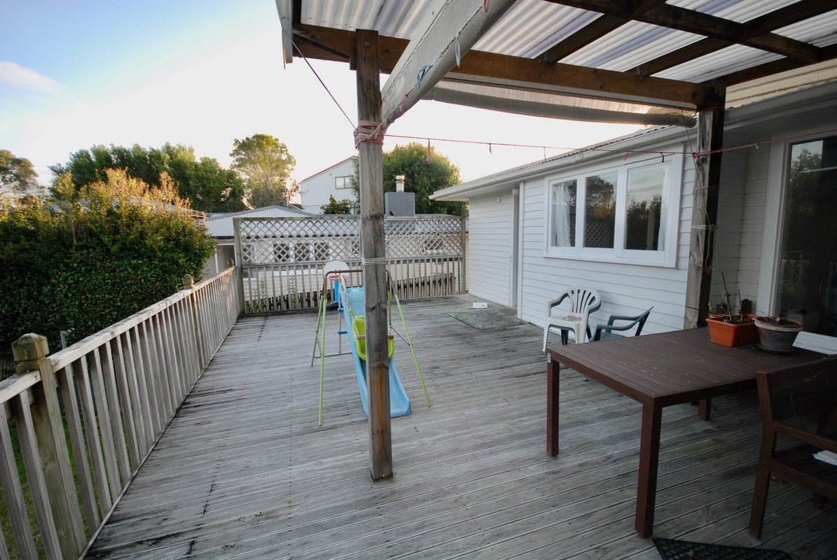 14 Wylie Avenue, Sunnynook, Auckland - Carousel 12