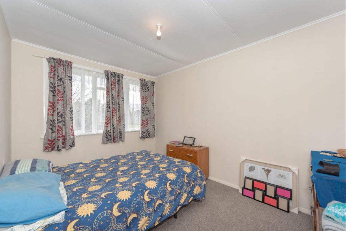 18 Tennyson Road, Enderley, Hamilton - Carousel 7