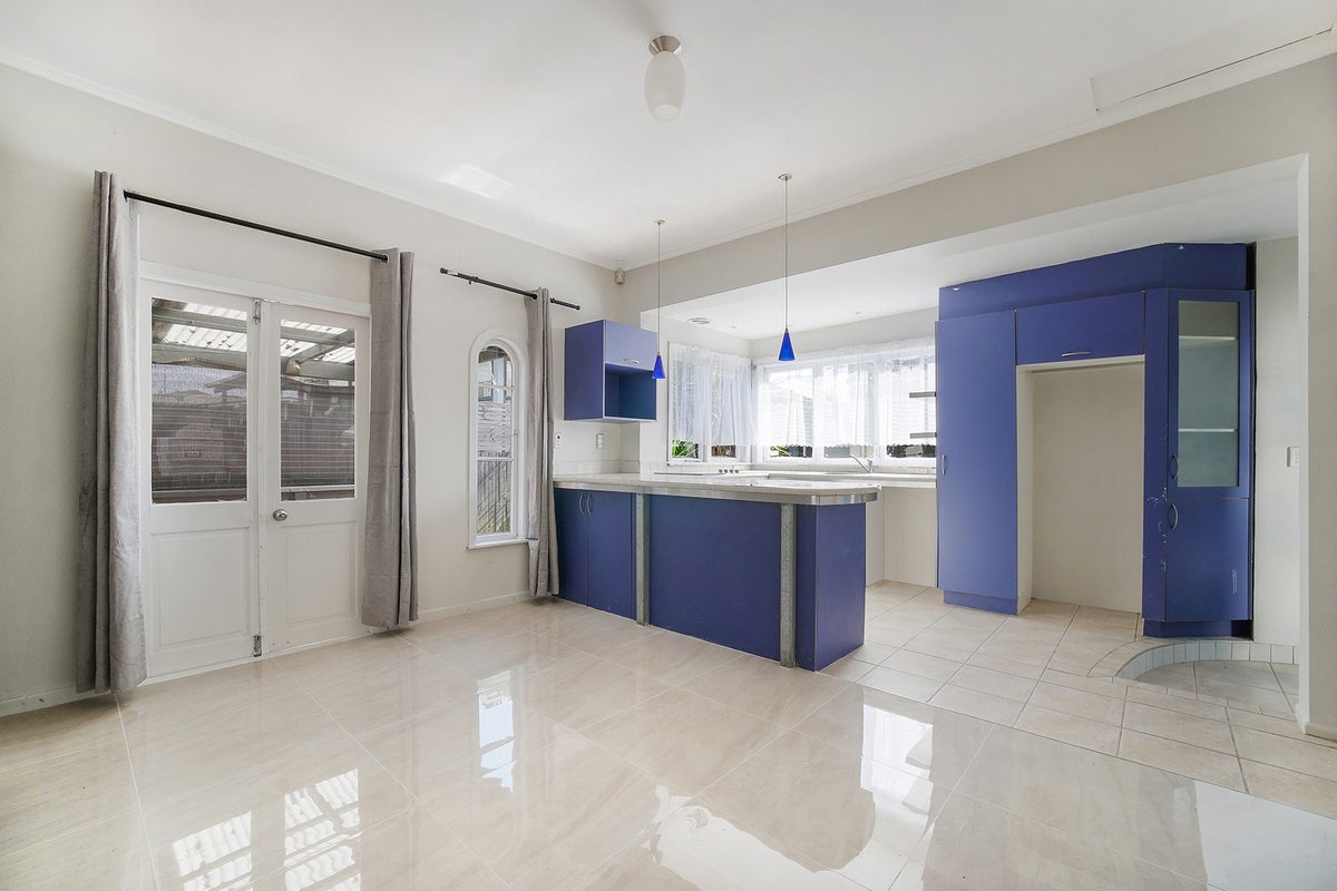 345 Main Road, Huapai, Kumeu - Carousel 1