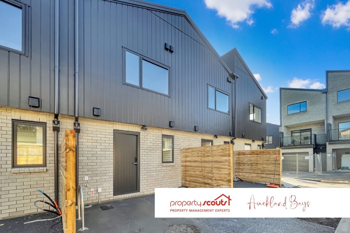 34/28 Westgate Drive, Westgate, Auckland - Carousel 1