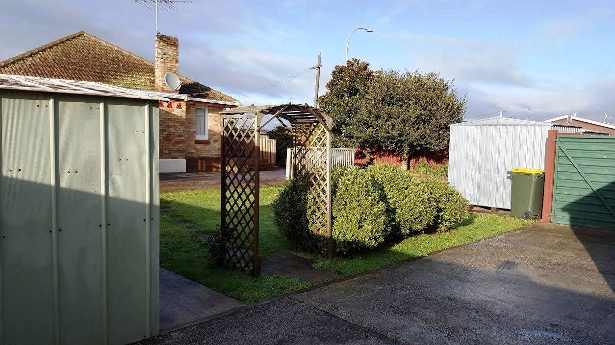 4 Station Road, Takanini, Auckland - Carousel 1