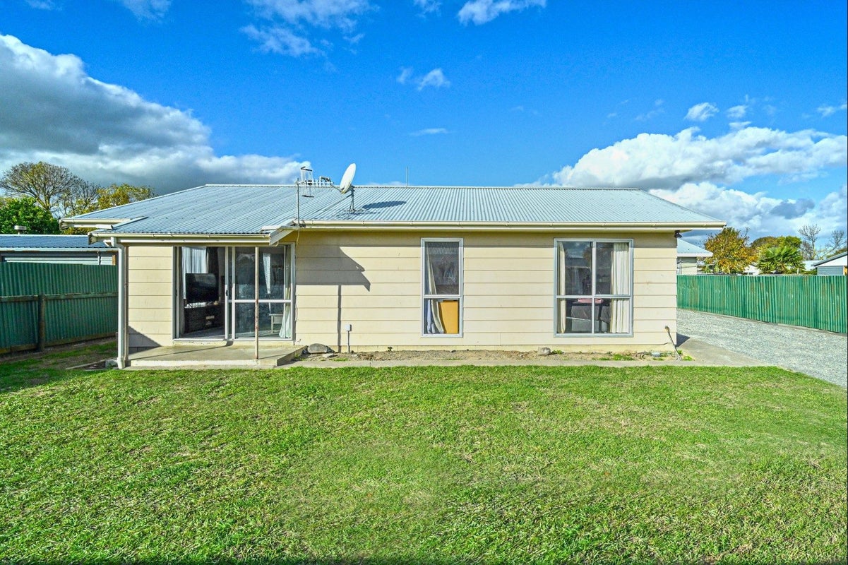 34B Ramsey Crescent, Flaxmere, Hastings - Carousel 1