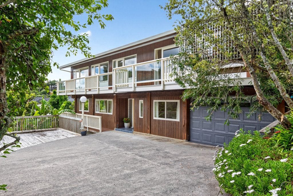 20 Colmar Road, Mellons Bay, Auckland - Carousel 2