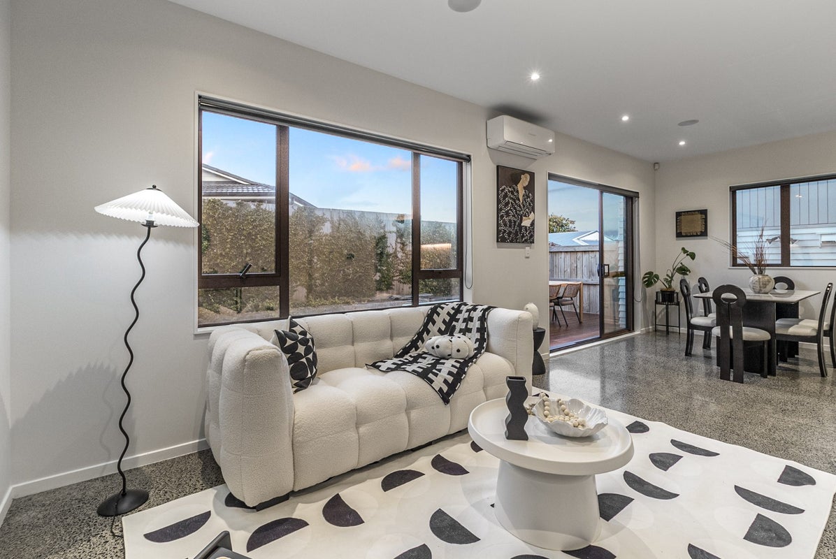 7A Ballial Place, West Harbour, Auckland - Carousel 2