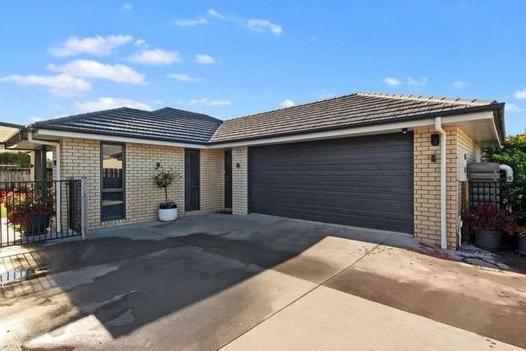6A Bell Street, Hamilton East, Hamilton - Carousel 1
