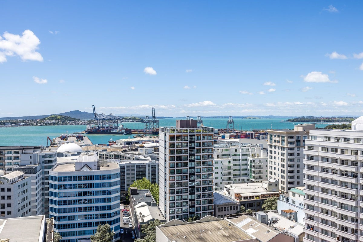 1822/10 Waterloo Quadrant, Auckland Central, Auckland - Carousel 2