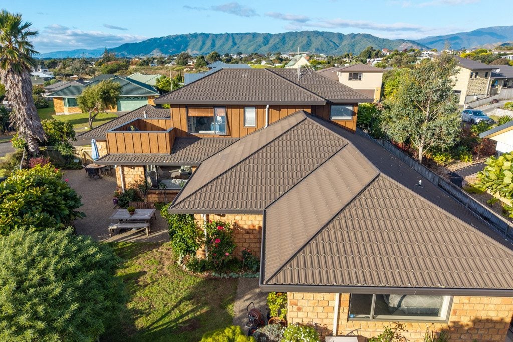 6 Te Ropata Place, Waikanae Beach, Waikanae - Carousel 2