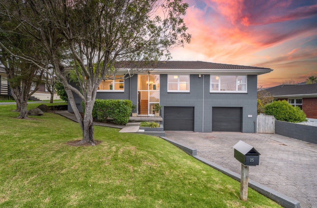 25 Gills Road, Bucklands Beach, Auckland - Carousel 2