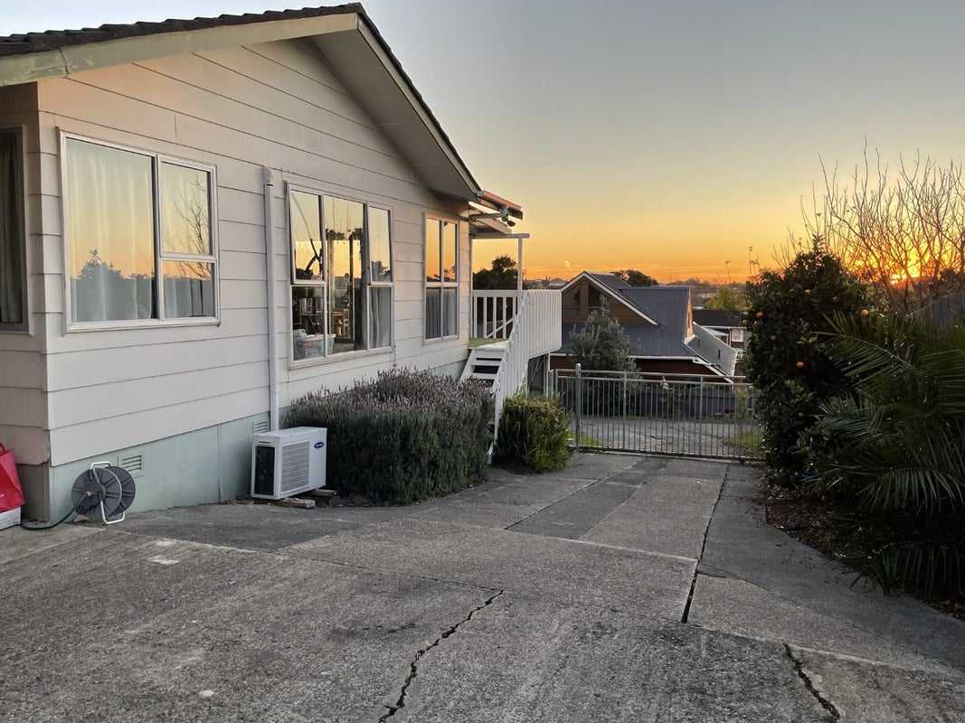 19A Rodney Street, Howick, Auckland - Carousel 12