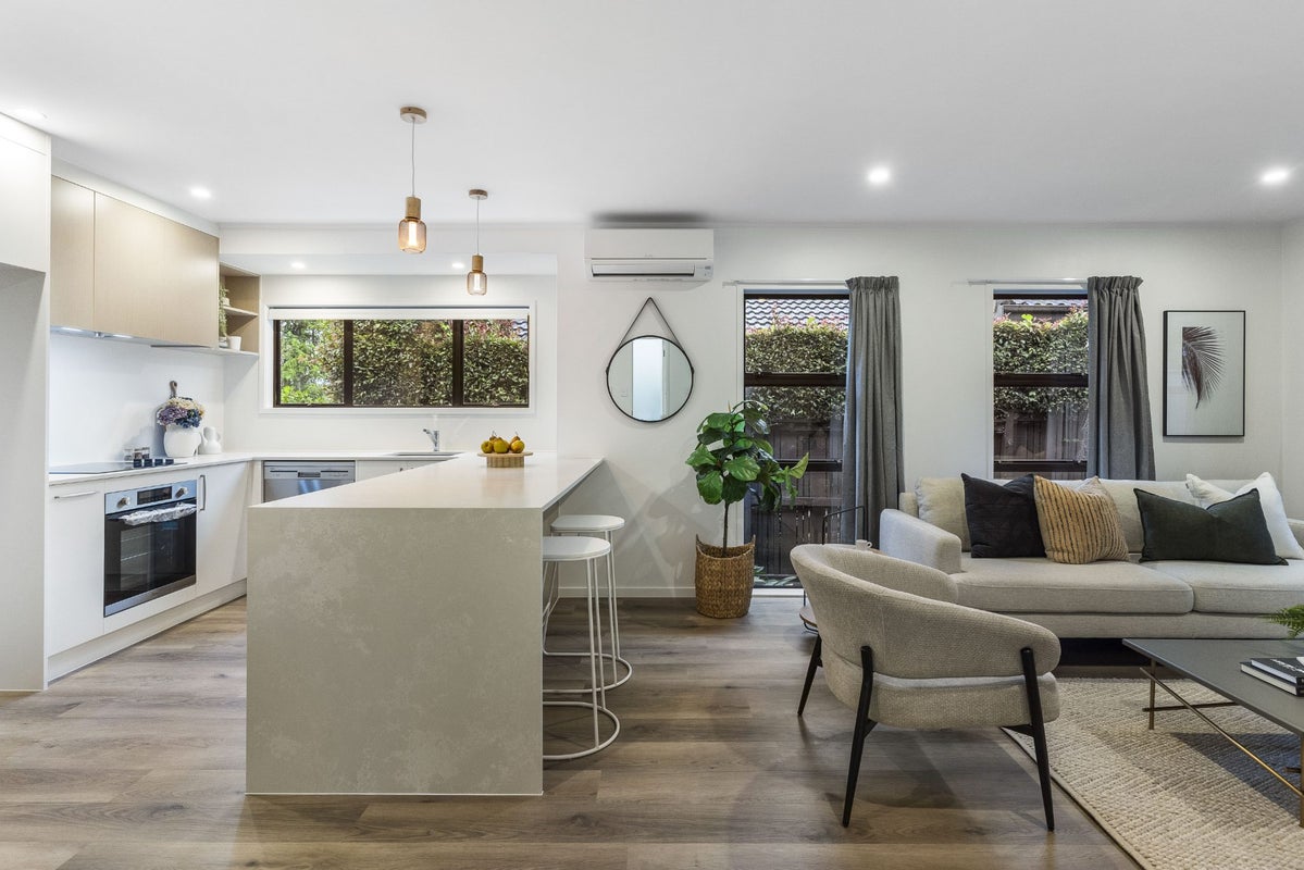 1/3 Collins Street, Takapuna, Auckland - Carousel 2