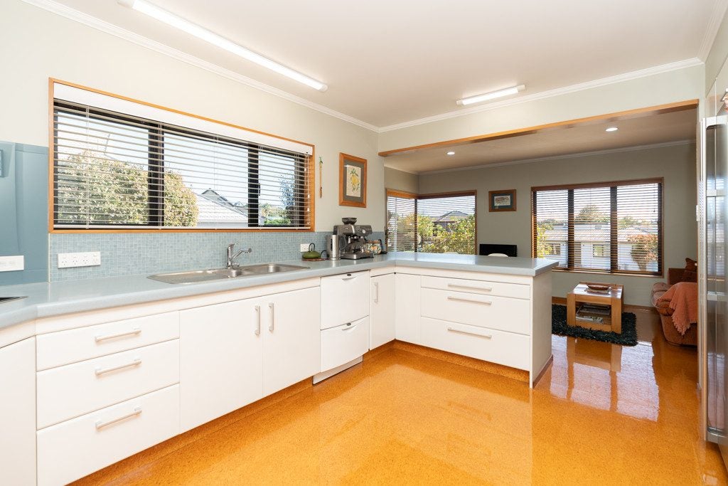 18 Cherrywood Street, Pukete, Hamilton - Carousel 2