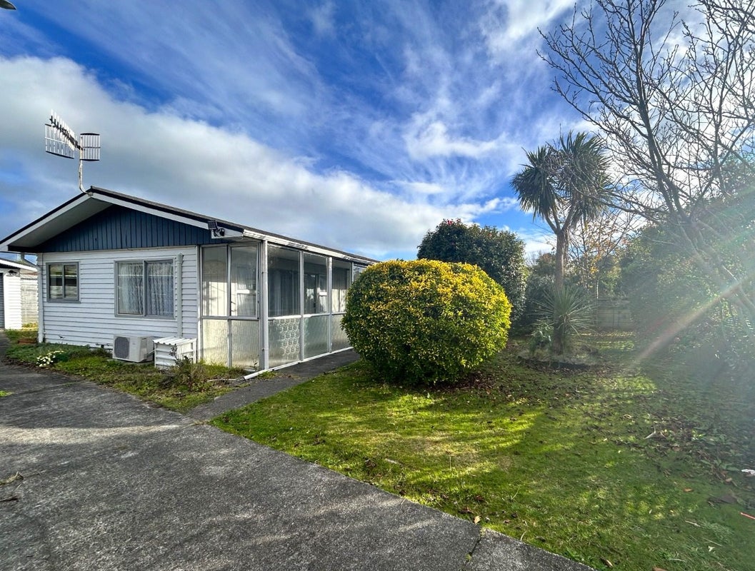 17 Princeton Road, Raumati Beach, Paraparaumu - Carousel 1