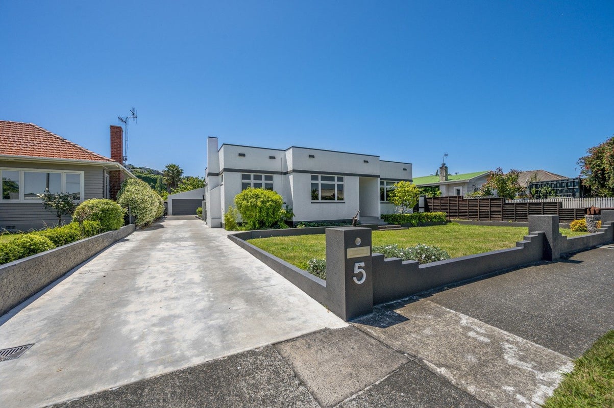 5 Sanders Avenue, Marewa, Napier - Carousel 1