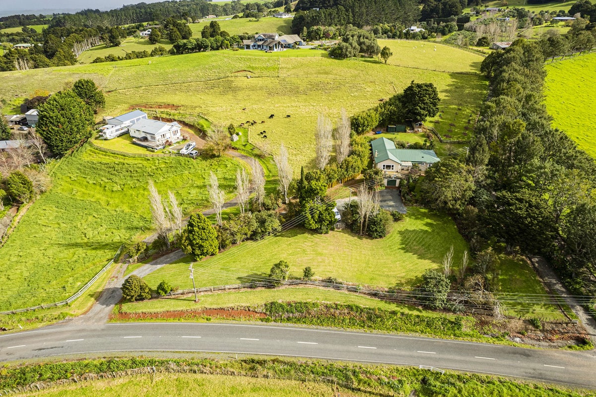 9 Going Road, Kamo - Carousel 25