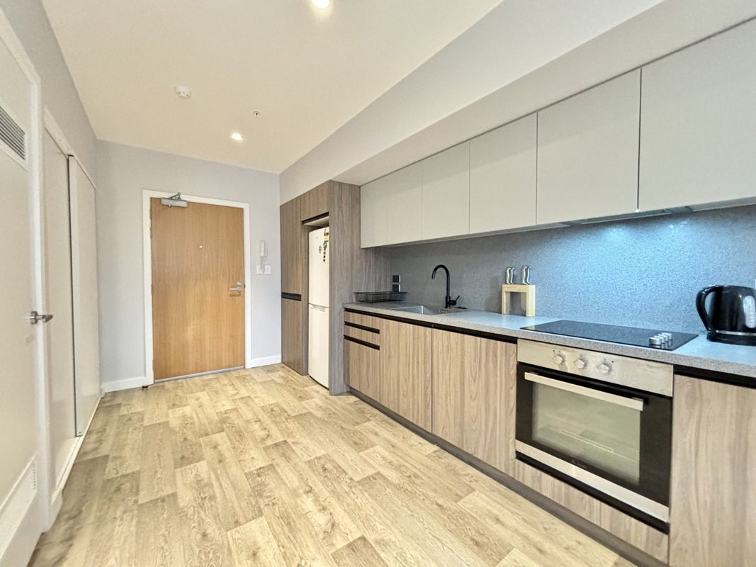 107/14 Laings Road, Hutt Central, Lower Hutt - Carousel 2