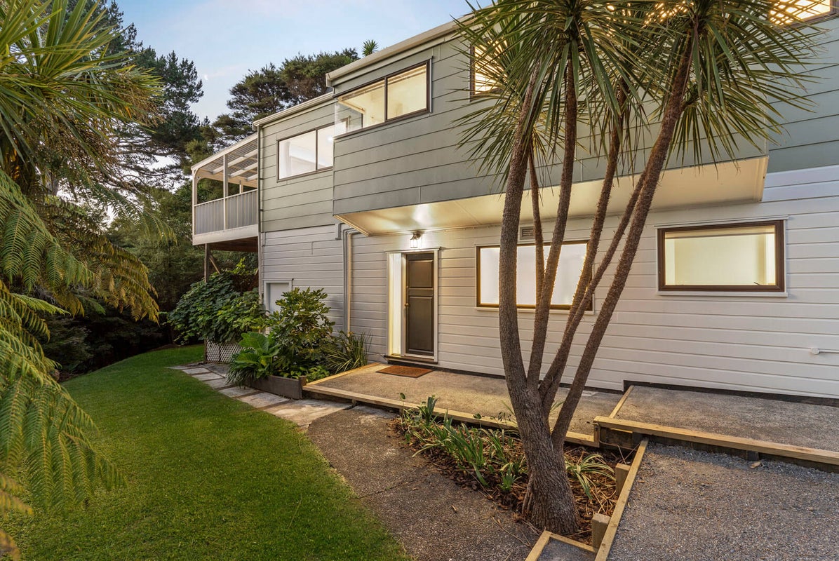 5 Autumn Avenue, Glen Eden, Auckland - Carousel 2