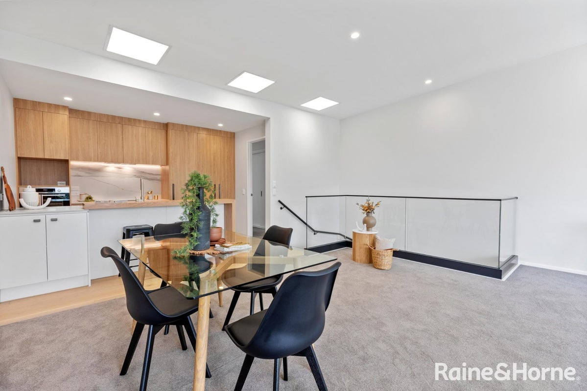 12/12 Westmorland Rise, Bethlehem, Tauranga - Carousel 2