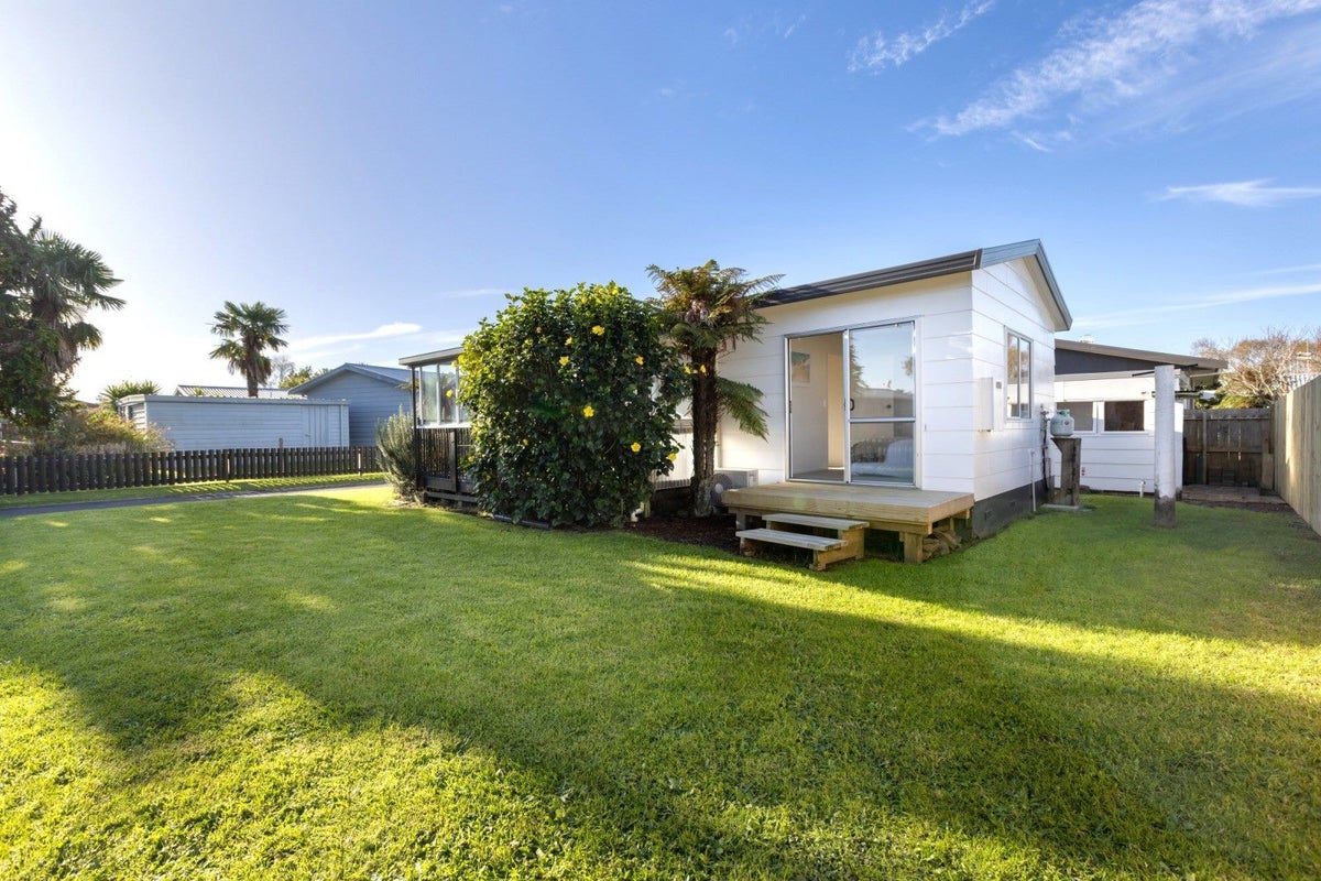 198 Windermere Drive, Poike, Tauranga - Carousel 1