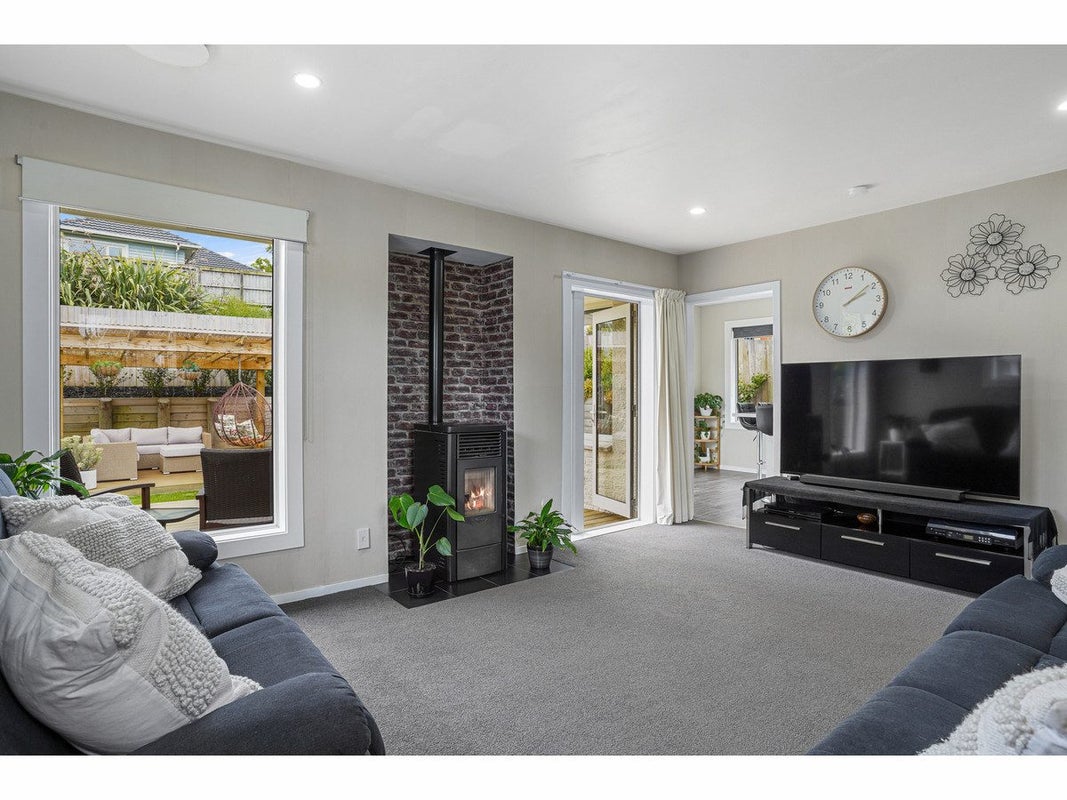18 Trina Place, Shirley, Christchurch - Carousel 2