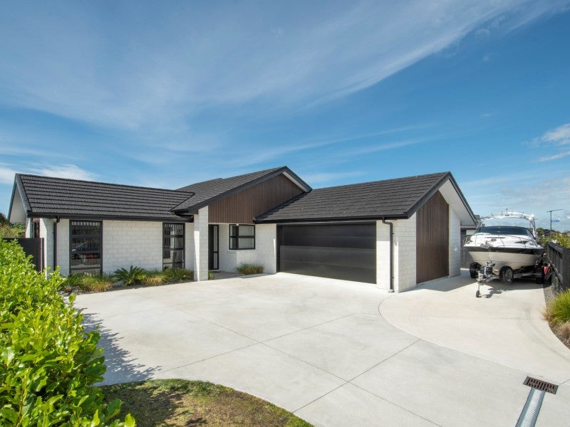 56 Drabble Crescent, Papamoa Beach, Papamoa - Carousel 2